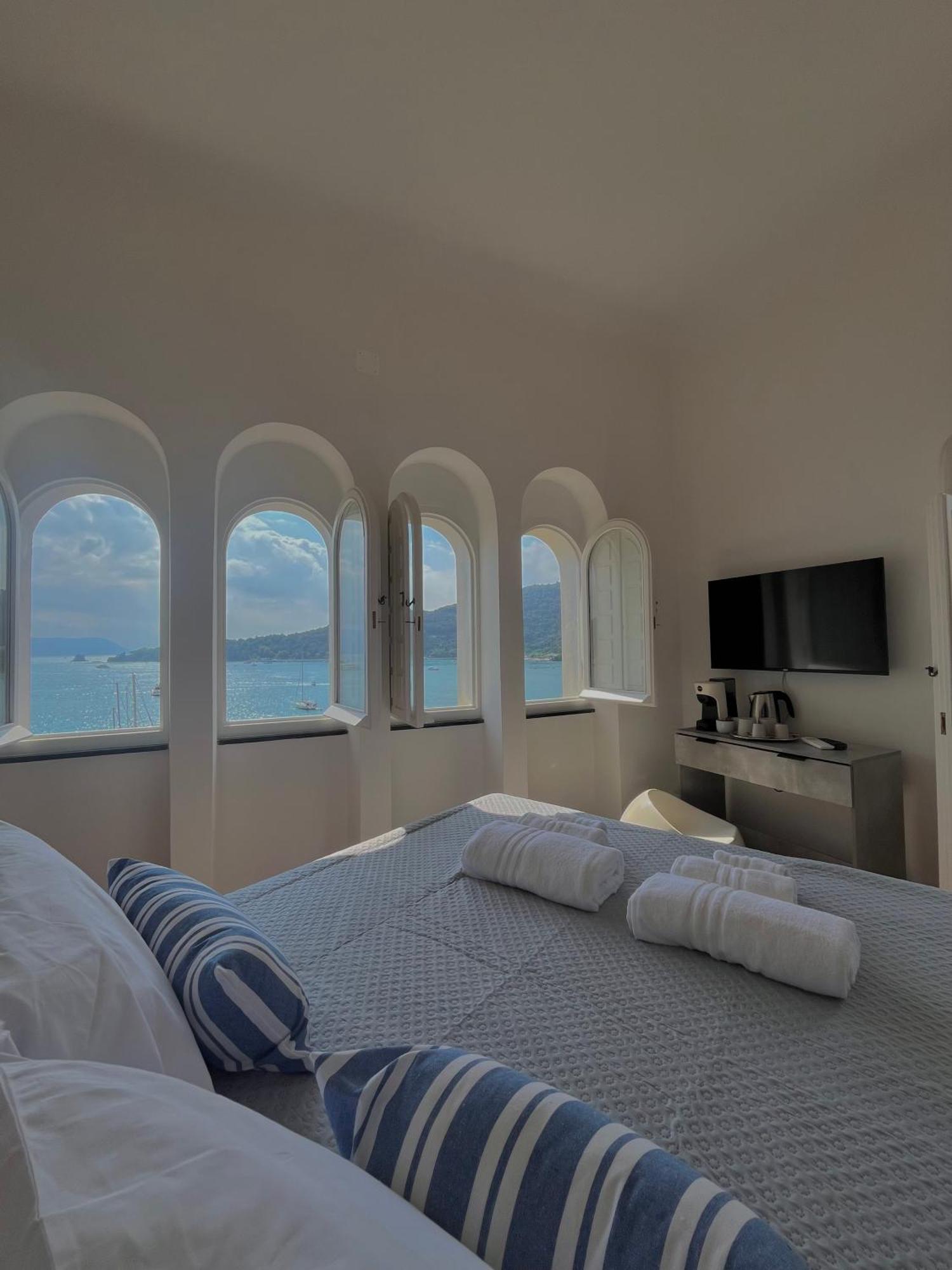 Hotel Le Finestre Veneris Porto Venere Exterior foto